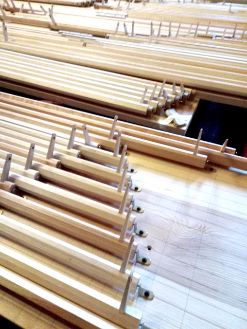 Material zum Einbauen einer Orgel lagern in einer Kirche, Pankow, Mai 2021